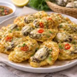 “지금 아니면 못 먹는다… 겨울 제철 ‘굴전’, 집에서 식당처럼 만드는 법”