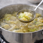 “겨울배추는 국 끓여야 진짜다”